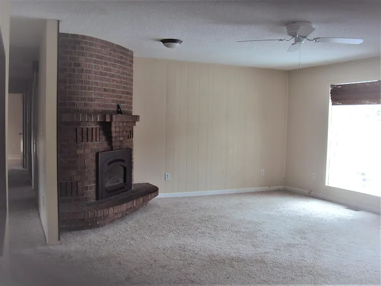 166 Hermosa Dr — Photo 6