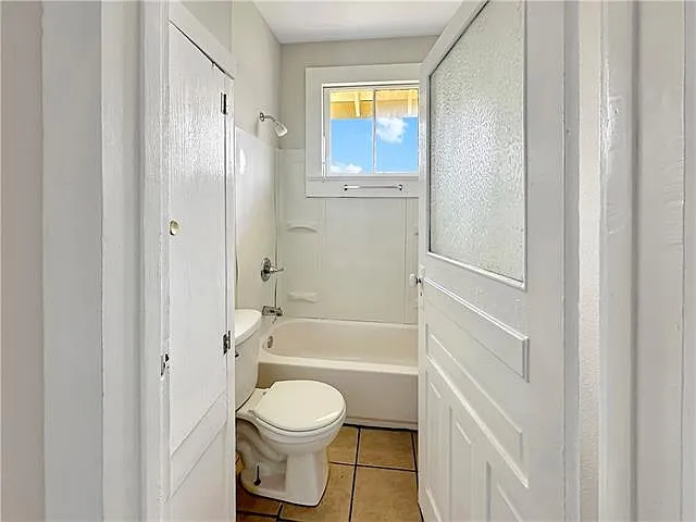 2515 Acacia St — Photo 13