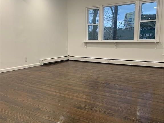 4th image of 53 Henderson Ave