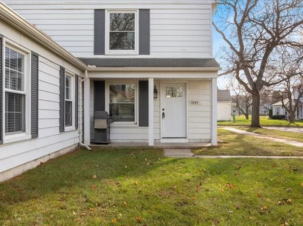 2745 Fox Holw, Lake Orion, MI 48360