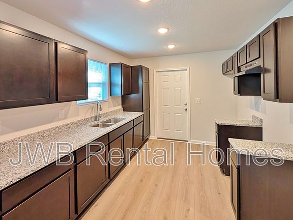 3rd image of 1408 W 24th St