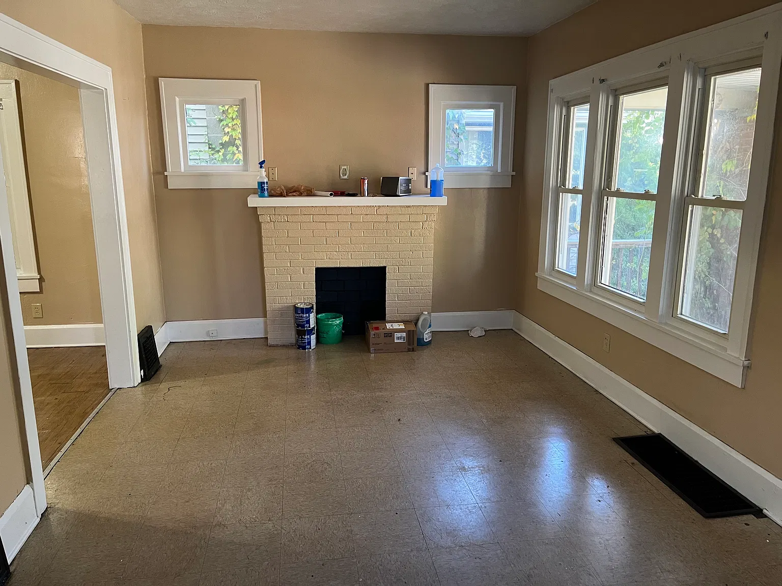 3 bed, 1200 sqft, $1,075 — Photo 4