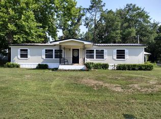 103 Houston Ave SW, Branford, FL 32008