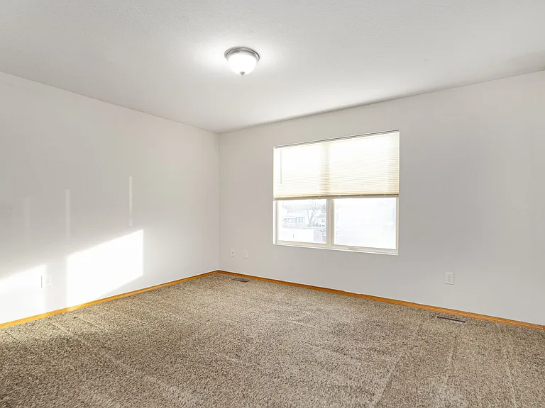 1104 Country Club Ln — Photo 11