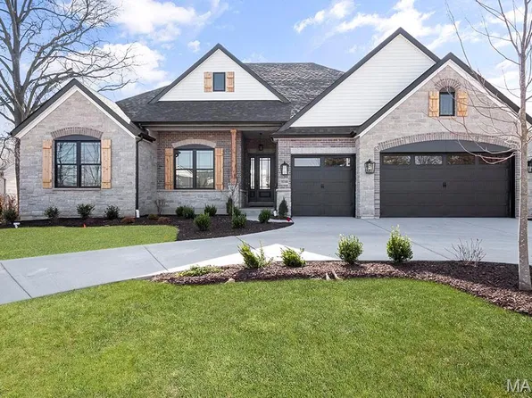 1 Dragonstone, Dardenne Prairie, MO 63368
