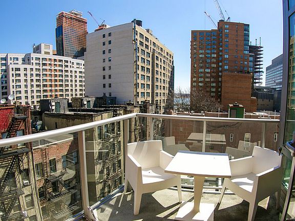 4th image of 303 E 33rd St #8F