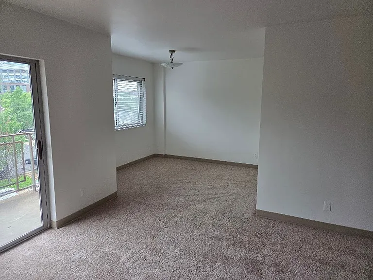 1220 N Pierce St — Photo 9