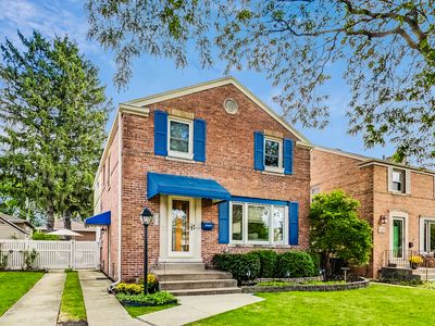 5933 N Ozanam Ave, Chicago, IL, 60631