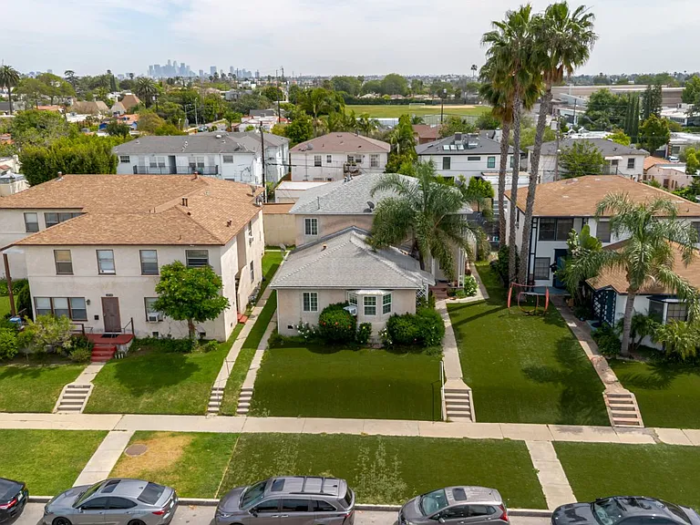 1708 S Crescent Heights Blvd — Photo 30