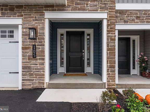 2nd image of 105 Higher Rock Ct