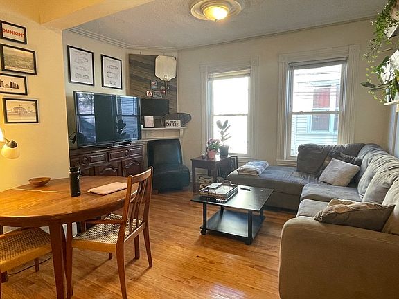 5th image of 16-22 Reedsdale St #16