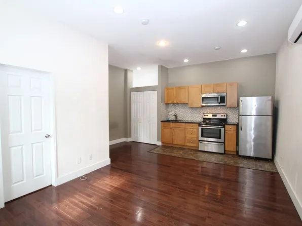 Spacious studio in Fairmount., 829 N 26th St, Philadelphia, PA 19130