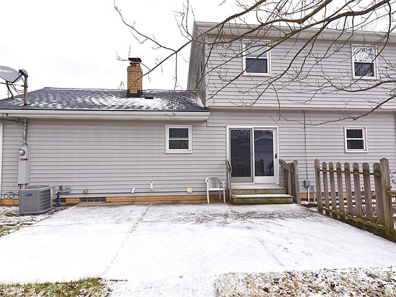 4th image of 8368 Lincolnshire Blvd