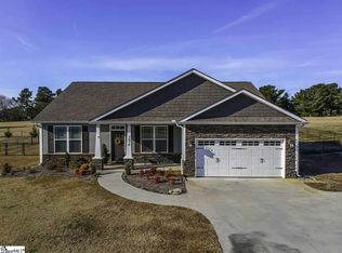 1614 Scuffletown Rd, Fountain Inn, SC 29644