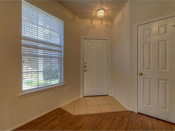 Entrance with Coat closet