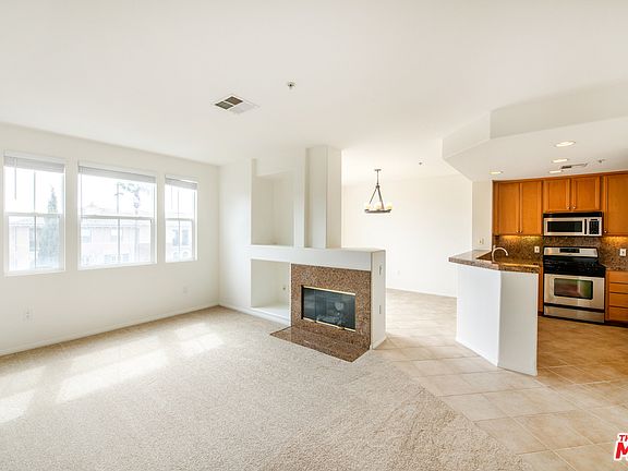 3rd image of 13075 Pacific Promenade APT 410