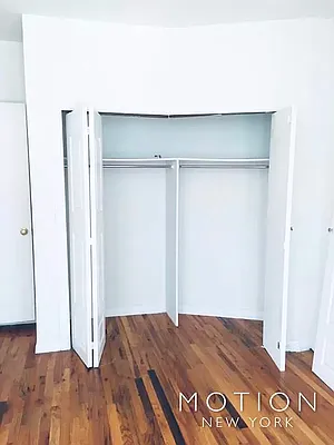 Rented by MOTION New York | media 10