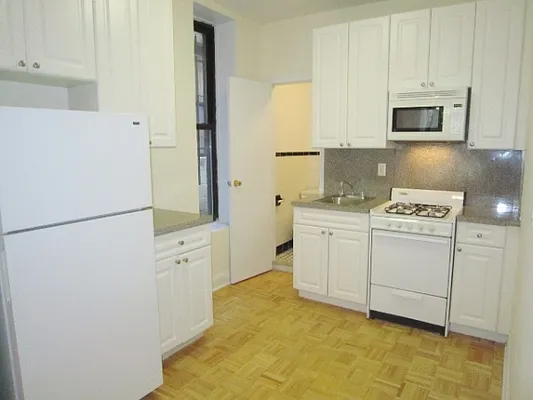 Rented by Citi Habitats | media 14