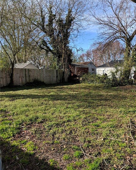 2nd image of 9 Knox Pl