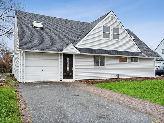 2nd image of 88 Abbey Ln