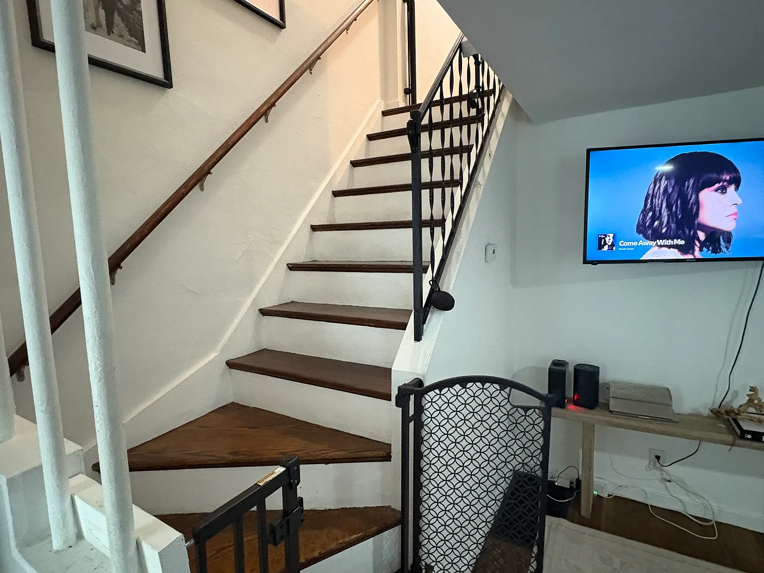 2 bed, 864 sqft, $3,000 — Photo 3