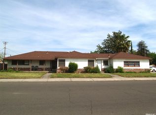 2020 N 6th St, Ceres, CA 95307
