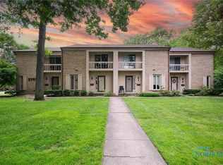 2705 Westcastle Dr #2705B, Toledo, OH 43615