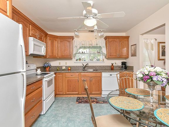 4th image of 273 Dockside Ct #273