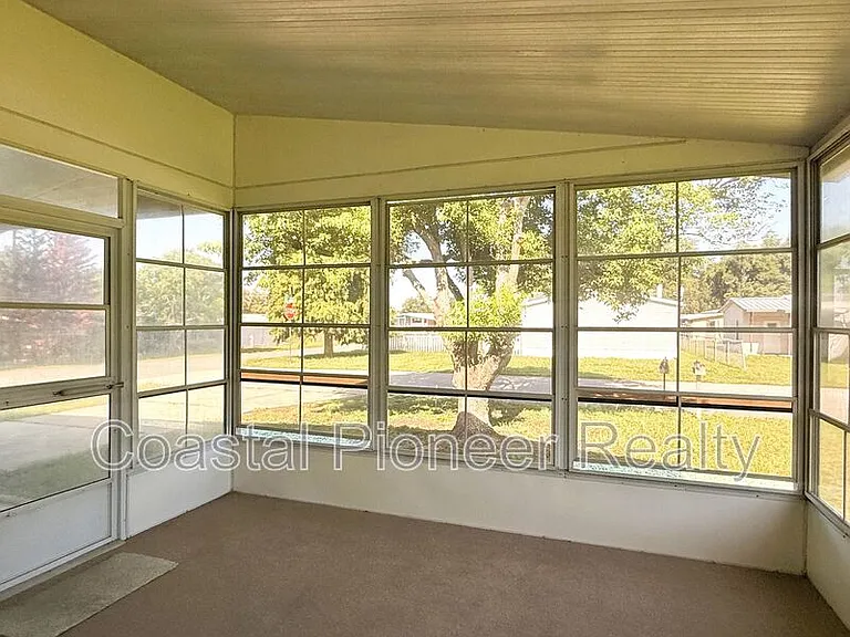 4550 Charter St #RC — Photo 26