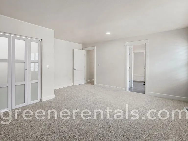 9016 Merrill Ct NE — Photo 25