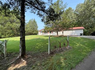 9740 Old Stage Rd, Huntingdon, TN 38344