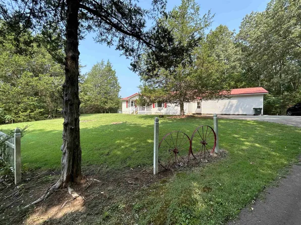 9740 Old Stage Rd, Huntingdon, TN 38344