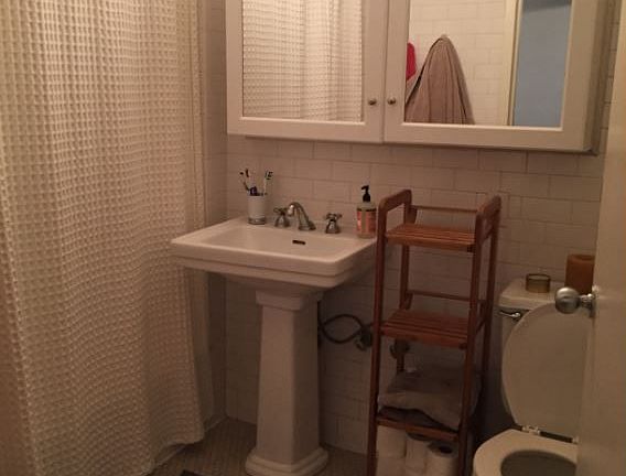 3rd image of 190 E 7th St APT 601