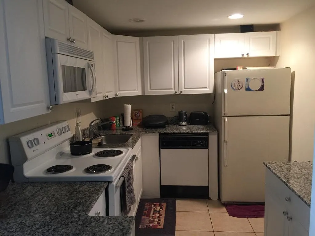 Brand new white granite kitchen - 480 NW 20th St #105