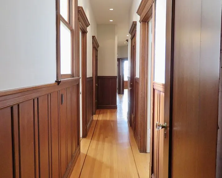 819 Ashbury St — Photo 7