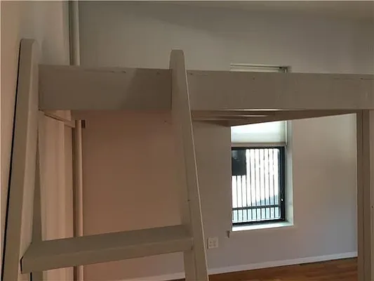 Rented by Triumph Property Group | media 17