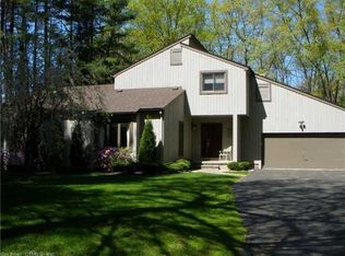 51 Coventry Ln, Avon, CT 06001