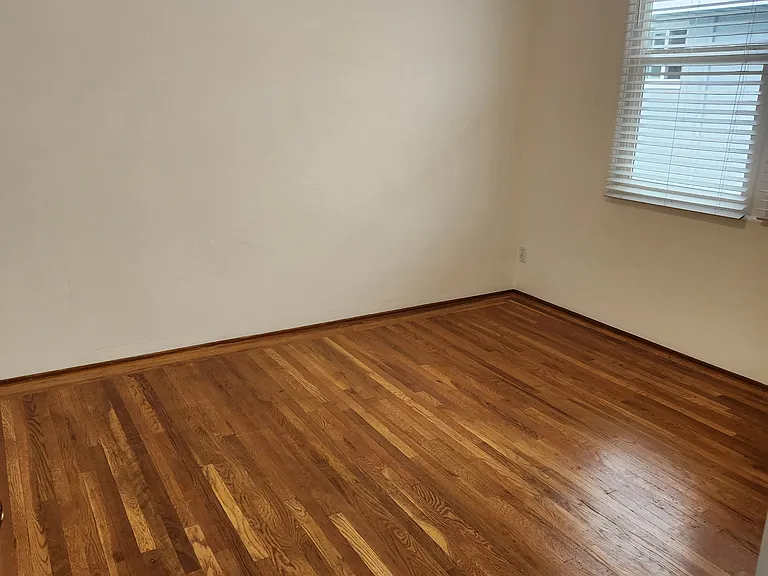 205 Laurel Pl #15 — Photo 5