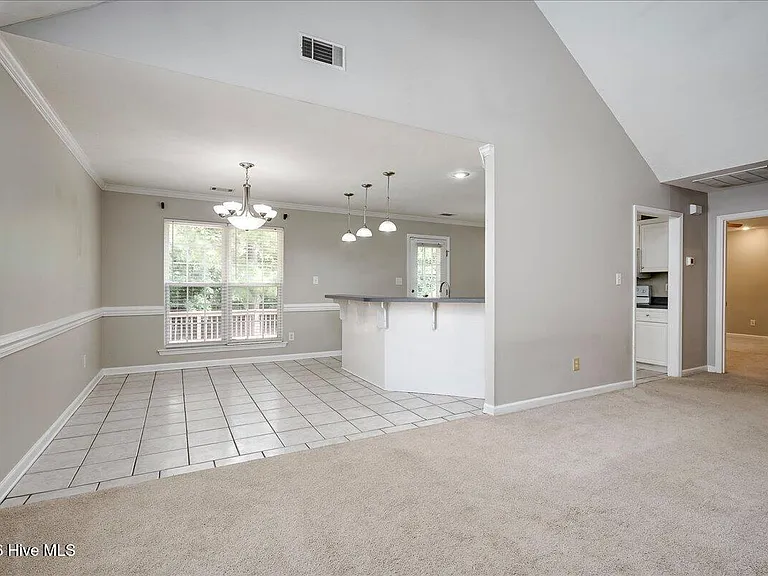 2040 Sylvan Lake Dr — Photo 4
