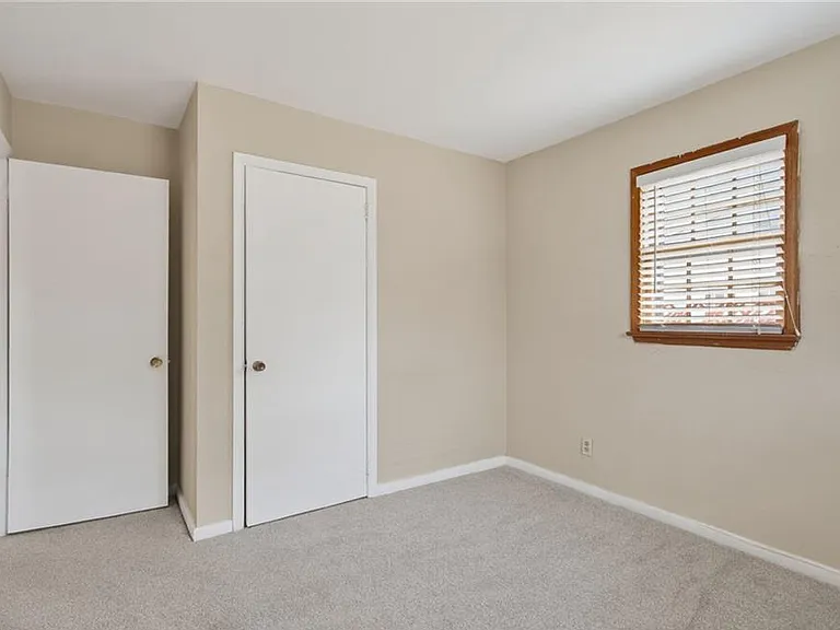 724 S Westgrove Rd — Photo 11