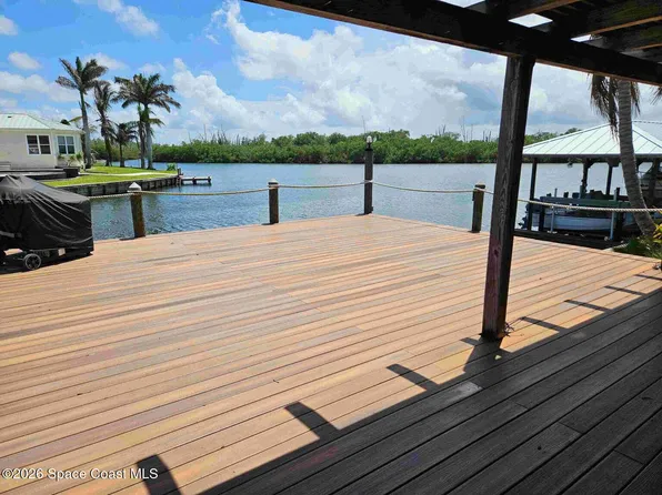 425 Arrowhead Ln, Melbourne Beach, FL 32951