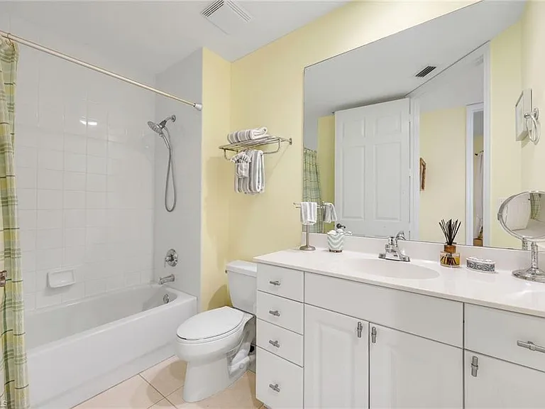 400 Flagship Dr #902 — Photo 16