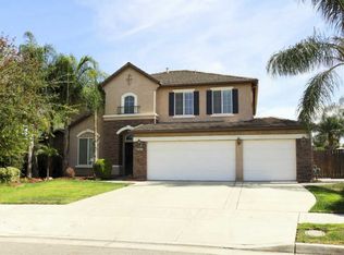 2805 W Newton Ct, Visalia, CA