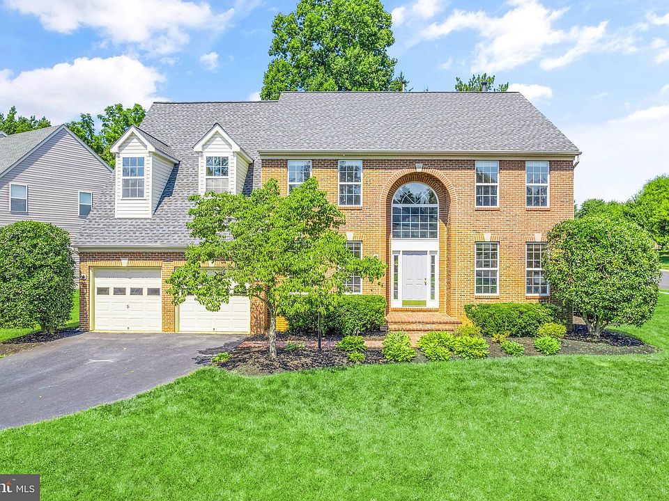 1st image of 5302 Poplar Valley Ct