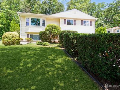 34 Bartman Rd, East Brunswick, NJ, 08816