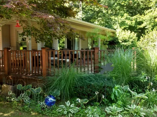 10725 Seymour Rd, Grass Lake, MI 49240