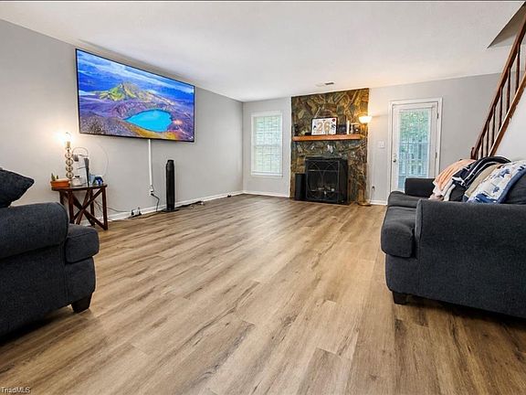 5th image of 1017 Glendale Dr APT 51