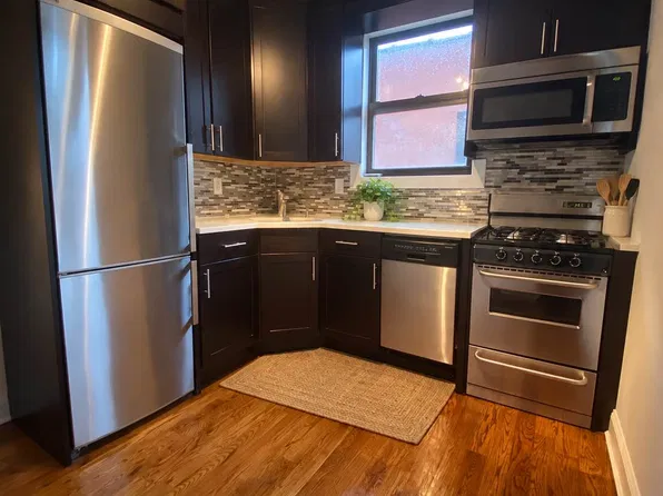 32-54 31st Street image 1 of 10