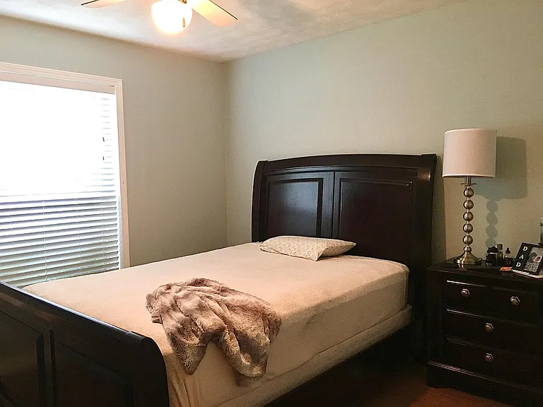 1904 Holly Hill Dr — Photo 9