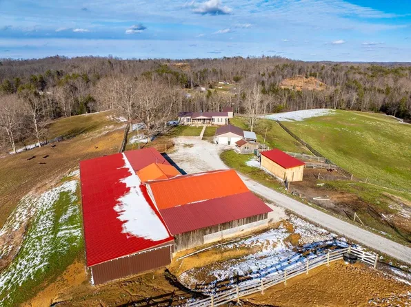 101 Abe Roar Rd, Olive Hill, KY 41164